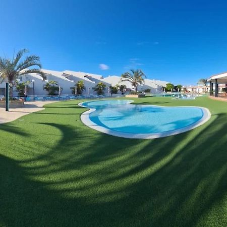 Hotel Malibu Park Адехе Екстер'єр фото