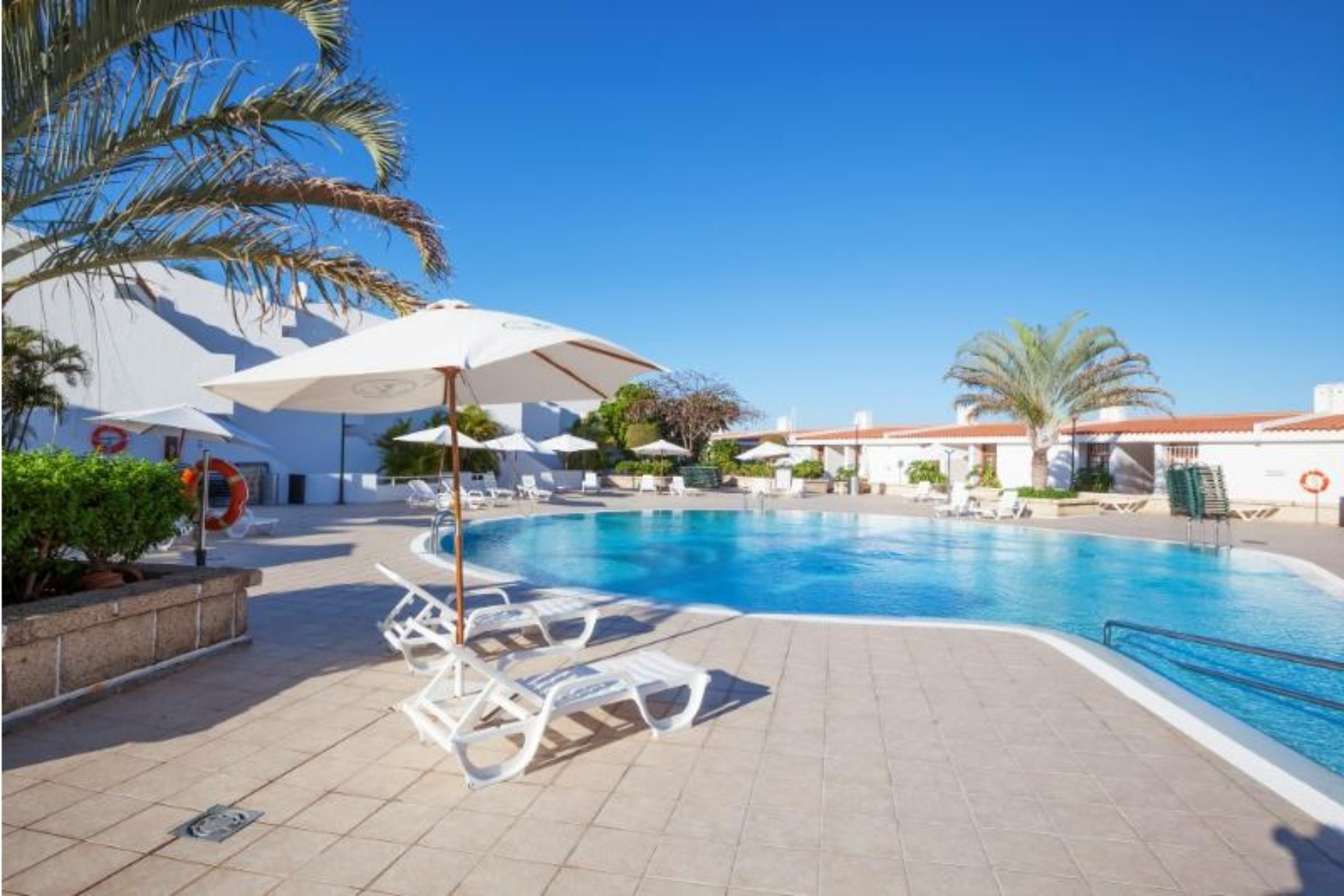 Hotel Malibu Park Адехе Екстер'єр фото